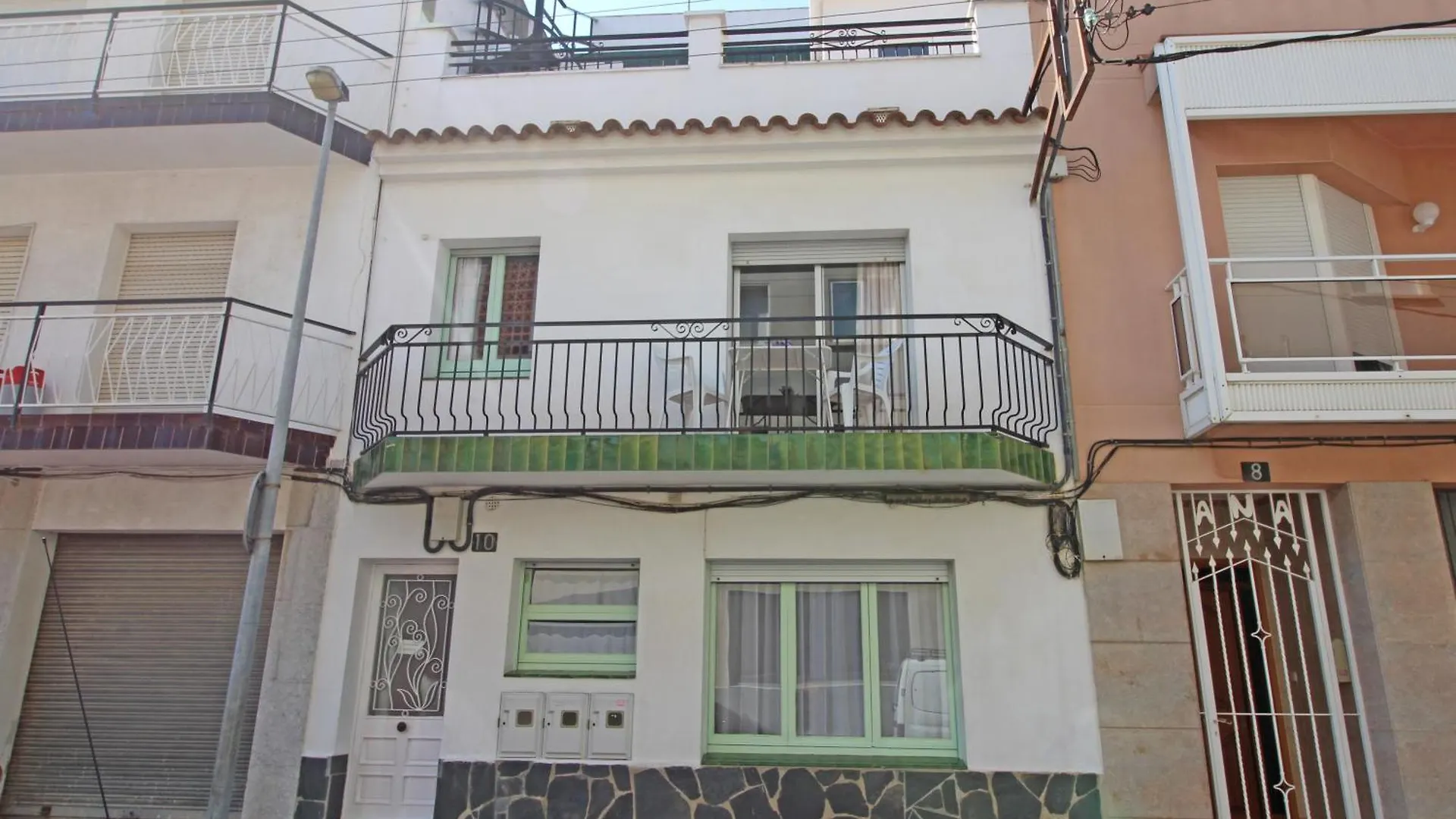 روساس Basic Comfort Apartment Poeta Marquina Pb 2026 إسبانيا